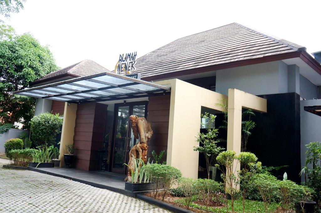 Rumah Nenek Hotel And Restaurant Παντάνγκ Δωμάτιο φωτογραφία