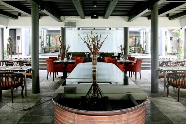 Rumah Nenek Hotel And Restaurant Παντάνγκ Εξωτερικό φωτογραφία