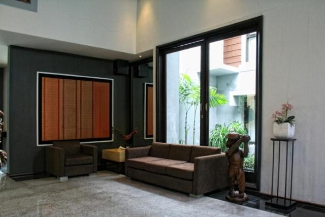 Rumah Nenek Hotel And Restaurant Παντάνγκ Εξωτερικό φωτογραφία